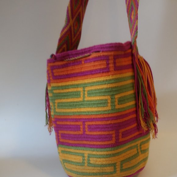SHAG BOUTIQUE PK/MULTI CROCHET BUCKET BAG* - Picture 6 of 7